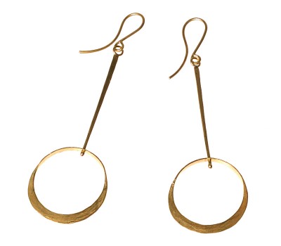 Dangling Parts #34051 | Earrings by Miriam Sharlin